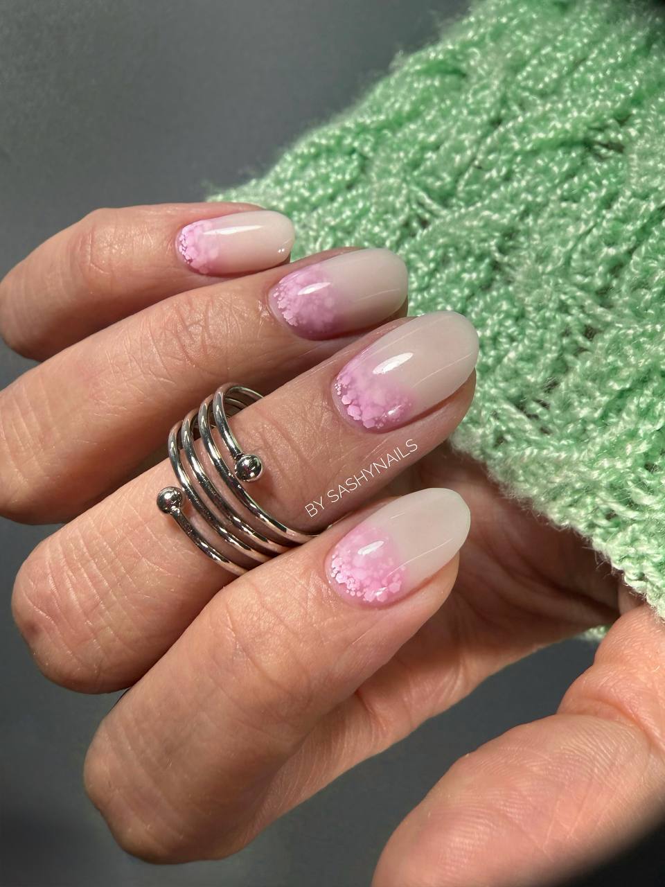 photo 5290026006792047713 y